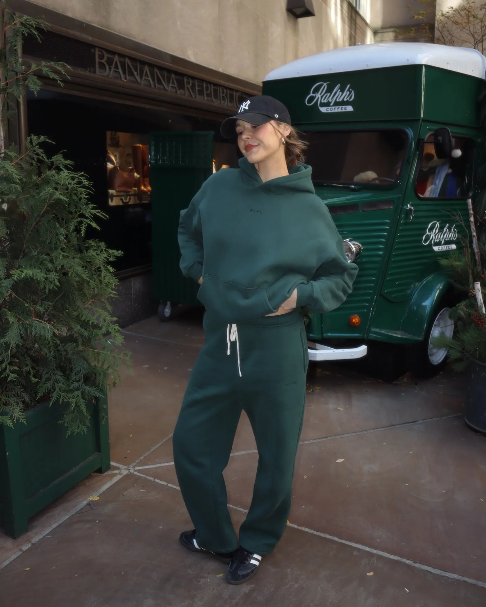 LUXEFLEECE™ HOODIE (EVERGREEN)