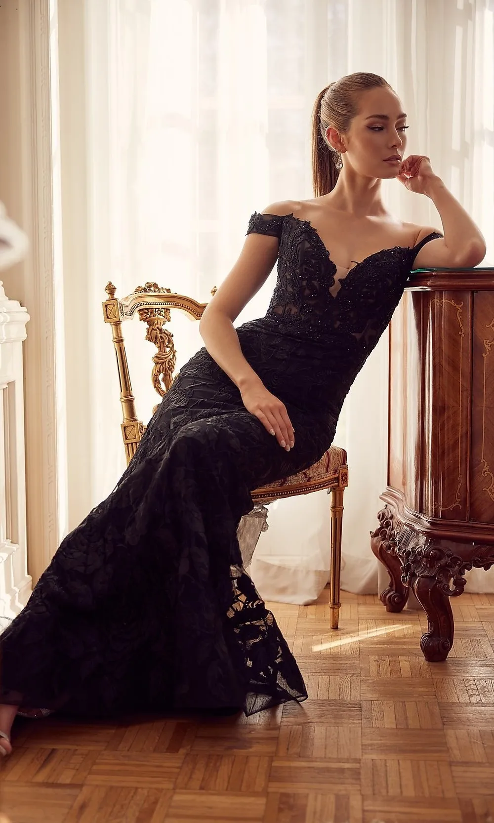 Off-the-Shoulder Long Mermaid Lace Prom Dress