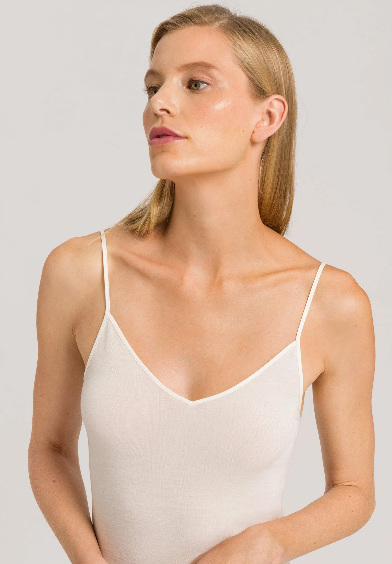 Woolen Silk W Wool and Silk Camisole | Cygne 71415-795
